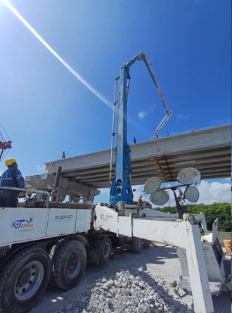 RENTA DE CAMIONES CON BOMBAS PLUMA PARA CONCRETO